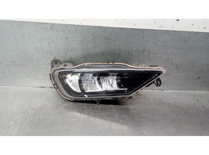 Recambio de faro antiniebla derecho para volvo v90 ii station wagon (235) d5 awd referencia OEM IAM 31395866 32337365