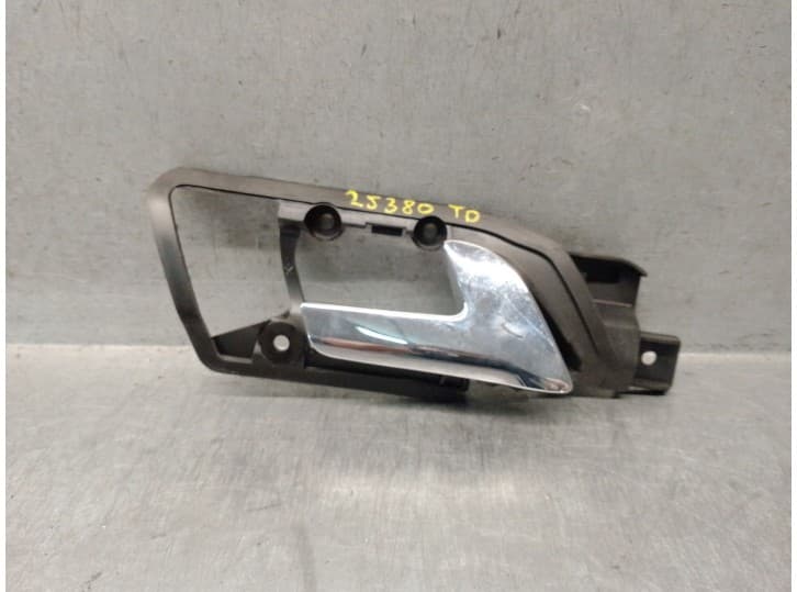 Recambio de maneta interior trasera derecha para volkswagen polo iv (9n_, 9a_) 1.4 16v referencia OEM IAM 6Q0839174 6Q0839174