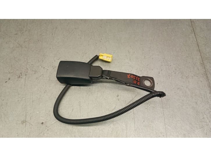 Recambio de enganche cinturon delantero derecho para subaru forester (sj_) 2.0 d awd (sjd) referencia OEM IAM 64630SG000VH 64630