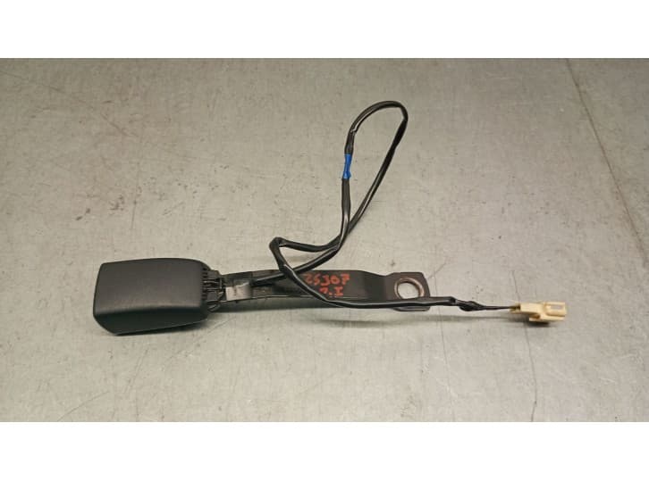 Recambio de enganche cinturon delantero izquierdo para subaru forester (sj_) 2.0 d awd (sjd) referencia OEM IAM 64631SG000VH 646