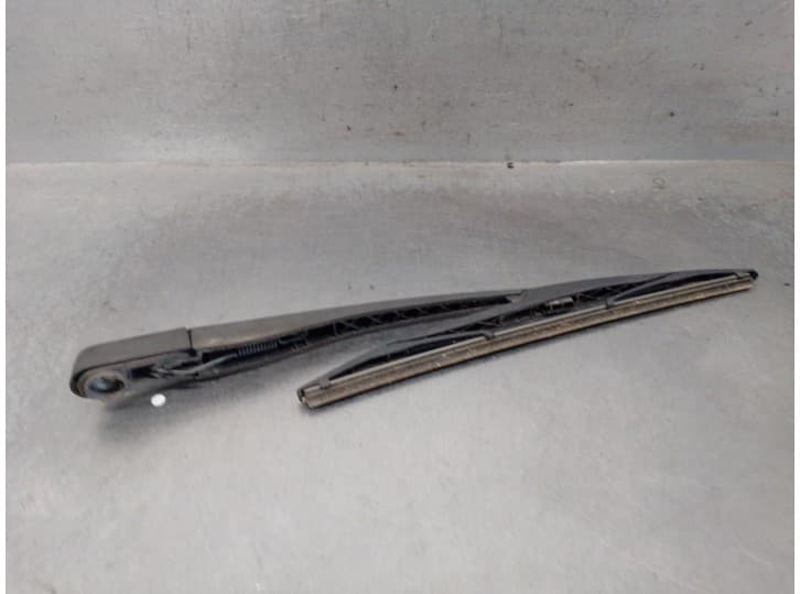 Recambio de brazo limpia trasero para opel zafira / zafira family b (a05) 1.7 cdti (m75) referencia OEM IAM 13145549 6272521