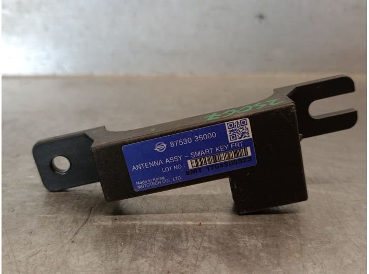 Recambio de antena para ssangyong rexton (y400, y450) 2.2 xdi a las 4 ruedas (poe) referencia OEM IAM 8753035000