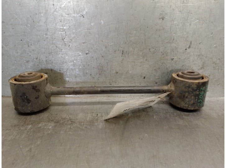 Recambio de brazo suspension superior trasero derecho para ssangyong rexton (y400, y450) 2.2 xdi a las 4 ruedas (poe) referencia