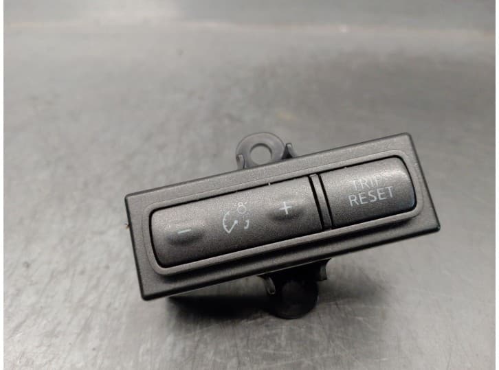 Recambio de mando multifuncion para infiniti q50 50 d referencia OEM IAM 252734GA0A 252734GA0A