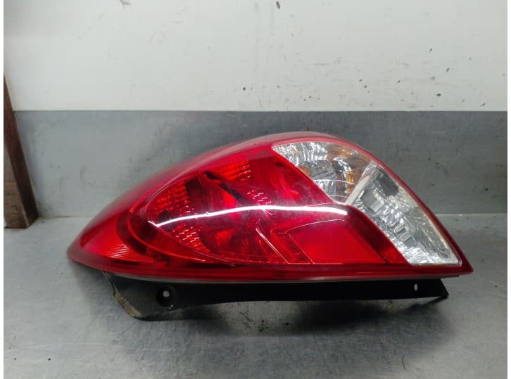 Recambio de piloto trasero derecho para hyundai i20 i (pb, pbt) 1.2 referencia OEM IAM 924024P500 924024P500