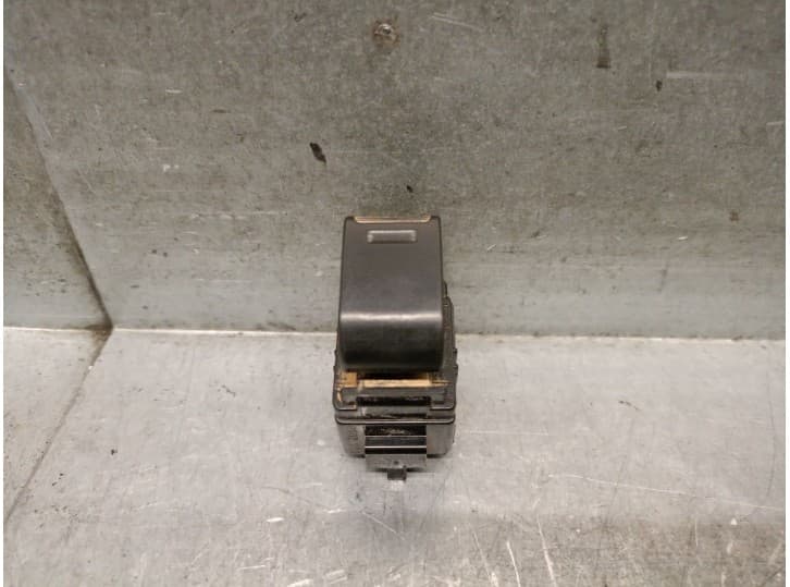 Recambio de mando elevalunas delantero derecho para toyota hilux vii pick-up (_n1_, _n2_, _n3_) 2.5 d-4d 4wd (kun25) referencia