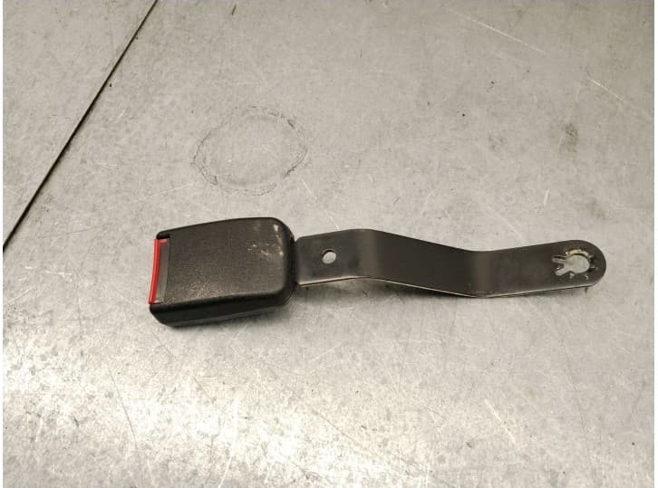 Recambio de enganche cinturon delantero derecho para seat toledo i (1l2) 1.8 i referencia OEM IAM 191857755 191857755