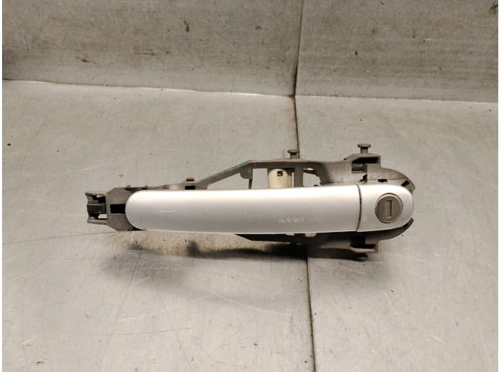 Recambio de maneta exterior delantera izquierda para skoda fabia ii combi (545) 1.4 tdi referencia OEM IAM 5J0837885B 5J0837885B