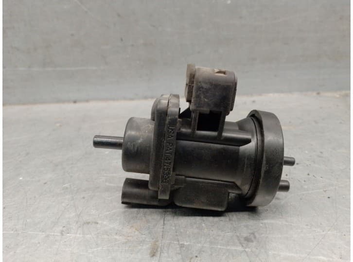 Recambio de electrovalvula vacio para mercedes-benz clase v (638/2) v 230 td (638.274) referencia OEM IAM A0005450427