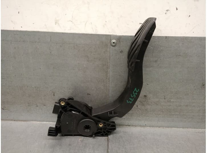 Recambio de potenciometro pedal para mitsubishi asx (vsx_, vse_) 1.6 hybrid (vseh6) referencia OEM IAM 180100879R MQ000231 6PV01