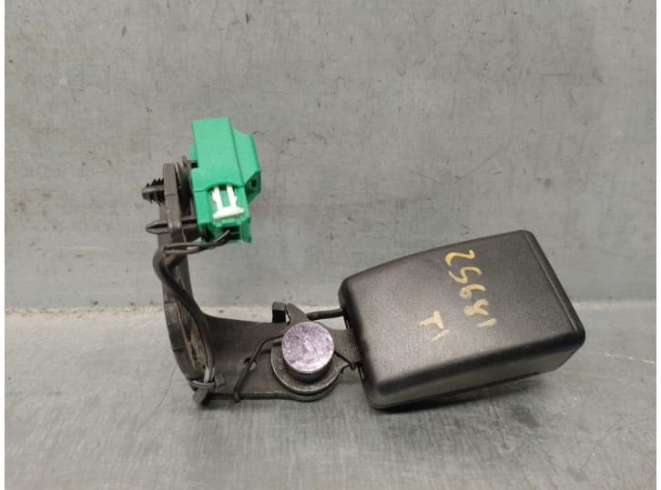 Recambio de enganche cinturon trasero izquierdo para land rover discovery sport (l550) 2.0 d 4x4 referencia OEM IAM 204DTD