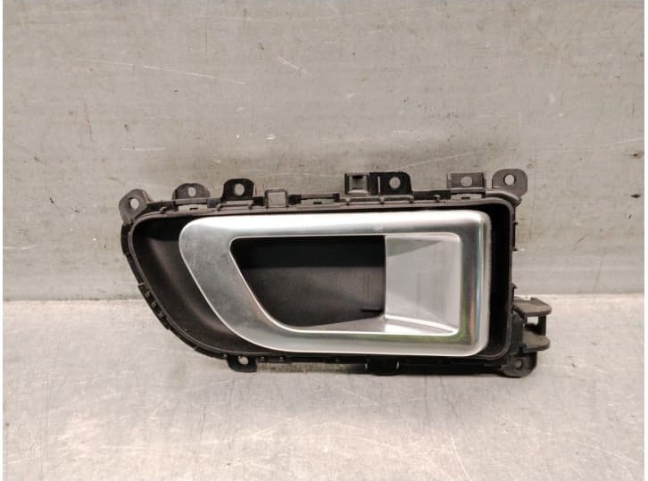 Recambio de maneta interior delantera derecha para land rover discovery sport (l550) 2.0 d 4x4 referencia OEM IAM FK7222600AB LR