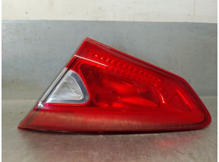 Recambio de piloto trasero derecho paragolpes para nissan pulsar hatchback (c13) 1.2 dig-t referencia OEM IAM 265503ZL5B 265503Z