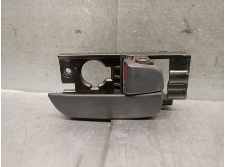 Recambio de maneta interior delantera derecha para hyundai accent iii sedán (mc) 1.5 crdi gls referencia OEM IAM 826201E000WK 82