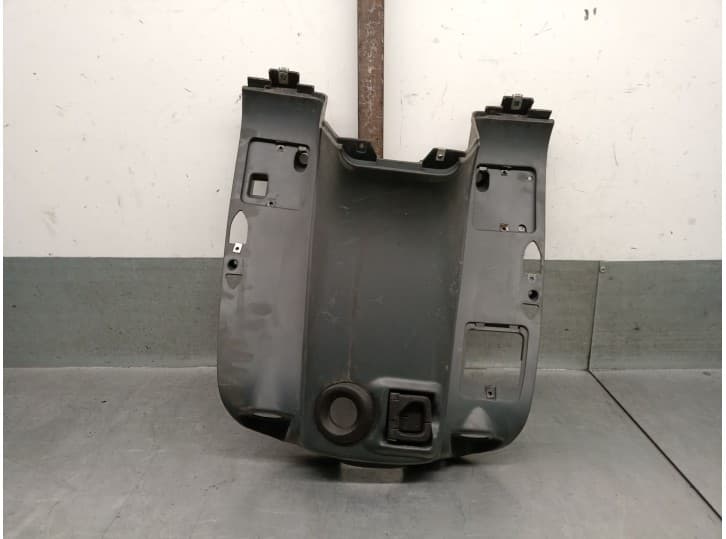 Recambio de moldura para piaggio hexagon hexagon 250 gt (m14) referencia OEM IAM CM005302000D CM005302000D