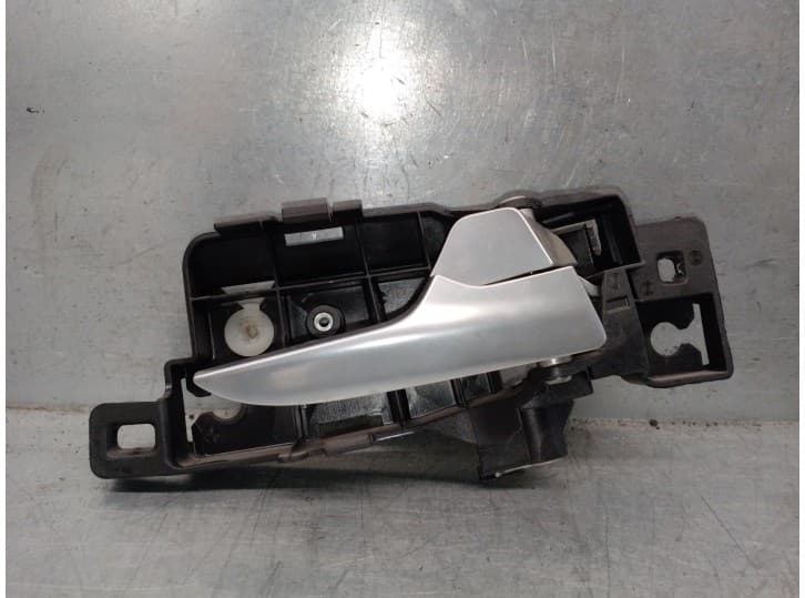 Recambio de maneta interior trasera derecha para ford mondeo iv turnier (ba7) 1.6 tdci referencia OEM IAM 6M21U22600AB 1701547