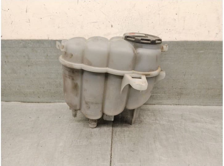 Recambio de deposito expansion para audi a5 sportback (f5a, f5f) 30 tdi mild hybrid referencia OEM IAM 8W0121405G 8W0121405G