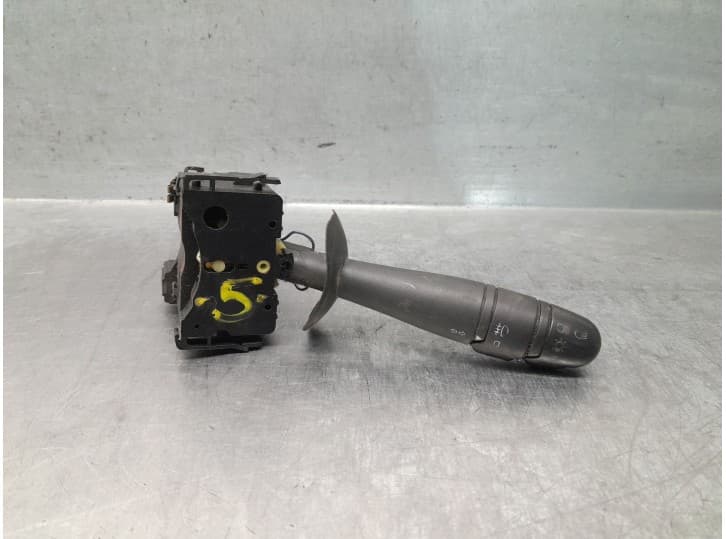 Recambio de mando luces para renault trafic ii furgoneta (fl) 1.9 dci 100 (fl0c) referencia OEM IAM 7700312984 7701059356