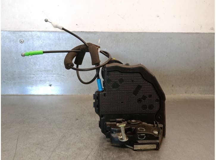 Recambio de cerradura puerta trasera izquierda para toyota corolla station wagon (_e21_) 1.8 hybrid (zwe211) referencia OEM IAM