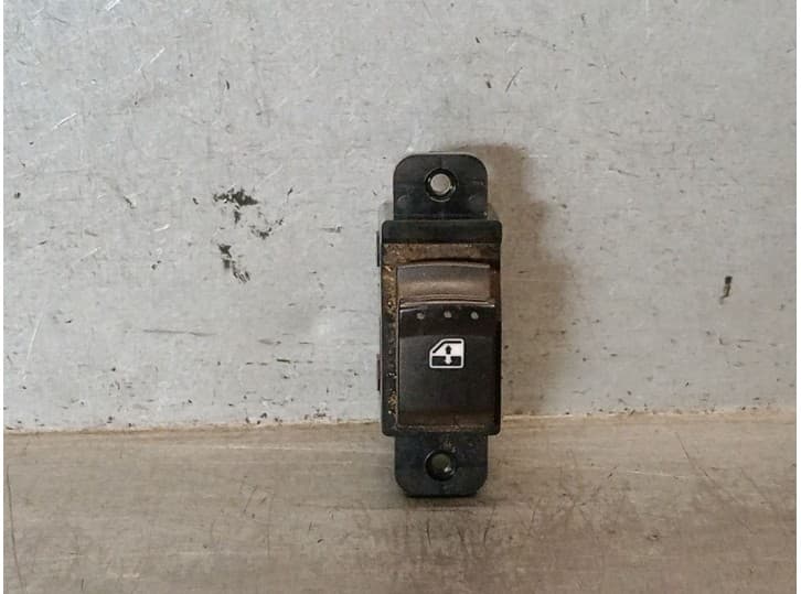 Recambio de elevalunas trasero derecho para ssangyong kyron 2.7 xdi 4x4 referencia OEM IAM 8584009010 8584009010