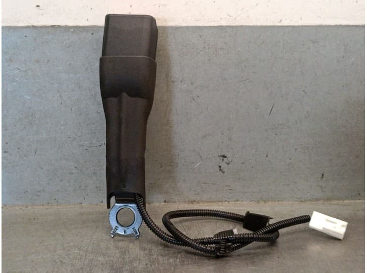 Recambio de enganche cinturon delantero izquierdo para mazda 2 fastback (kb) 1.5 hybrid (kbac3x) referencia OEM IAM M15A M15A