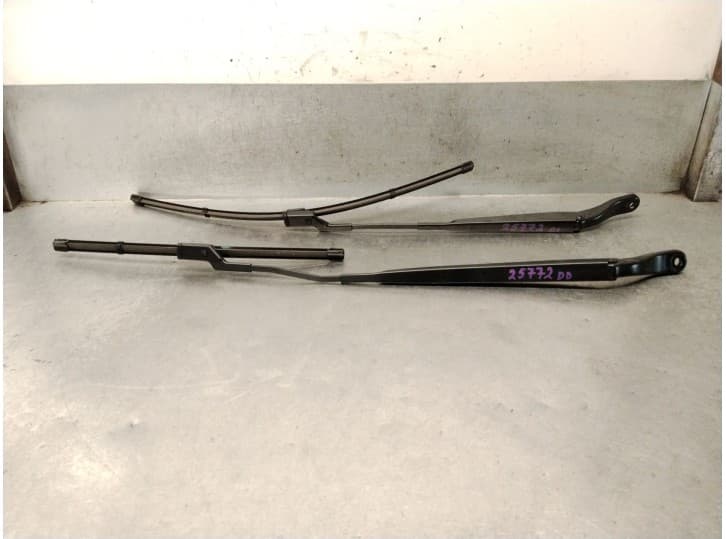 Recambio de brazo limpia delantero derecho para citroën c4 (c41) (ba_) 1.2 hybrid (bahpy) referencia OEM IAM 9842761580 98427615