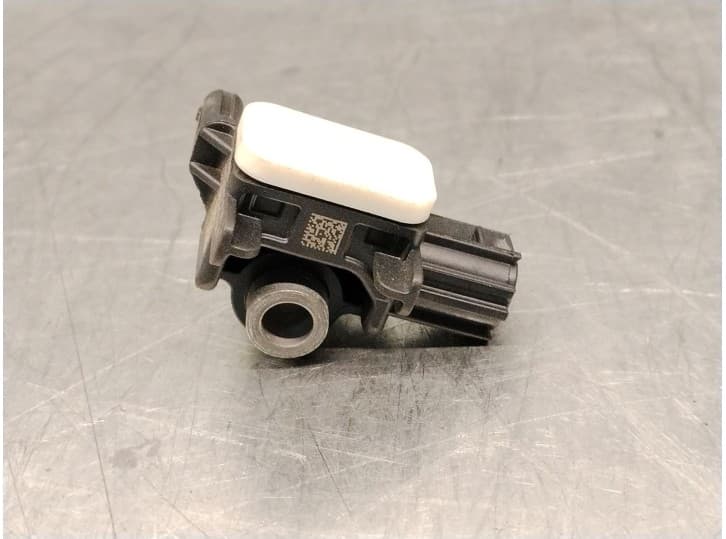 Recambio de sensor impacto para infiniti q70 (y51) 3.5 hybrid referencia OEM IAM 988301EA0A