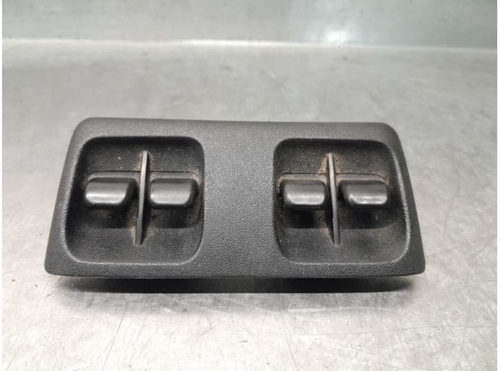 Recambio de mando elevalunas delantero izquierdo para rover 25 i hatchback (rf) 1.6 16v referencia OEM IAM YUF101210 16K4F