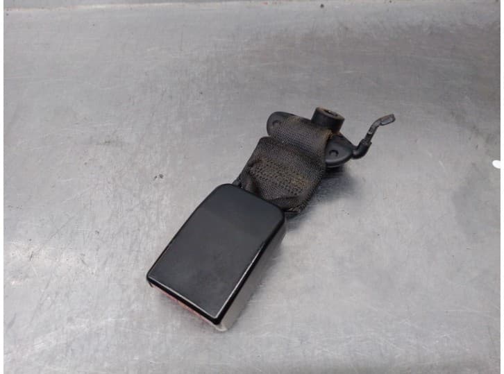 Recambio de enganche cinturon trasero izquierdo para renault grand scénic iii (jz0/1_) 1.9 dci referencia OEM IAM 21952R 8884300