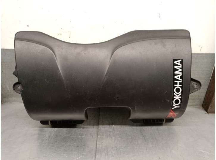 Recambio de tapa motor para bmw 1 coupé (e82) 120 d referencia OEM IAM 13717797475 13717797475