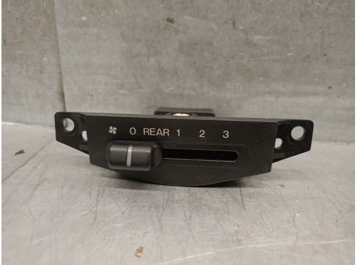 Recambio de mando calefaccion / aire acondicionado para mazda mpv ii (lw) 2.0 (lwew) referencia OEM IAM LC7361340 LC7361340