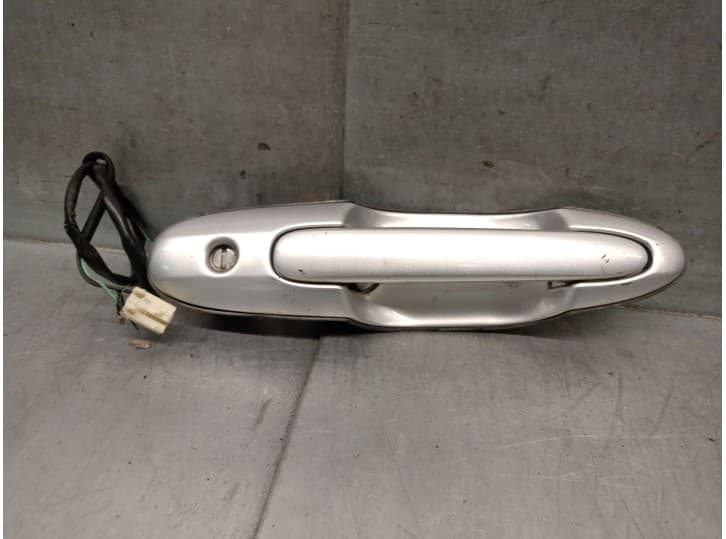 Recambio de maneta exterior delantera derecha para mazda mpv ii (lw) 2.0 (lwew) referencia OEM IAM LC8258410A67 LC8258410A67