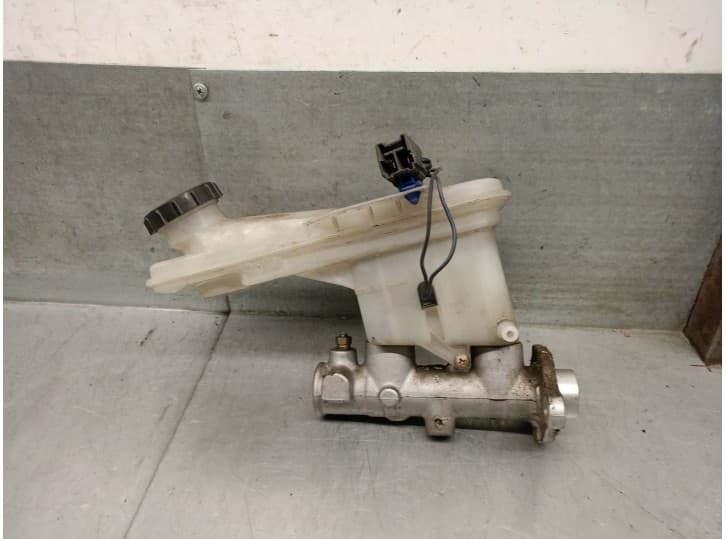 Recambio de bomba freno para mazda mpv ii (lw) 2.0 (lwew) referencia OEM IAM LC644340ZA LC644340ZA