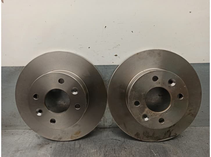 Recambio de disco freno delantero para renault fuego (136_) 2.1 td referencia OEM IAM 6010103