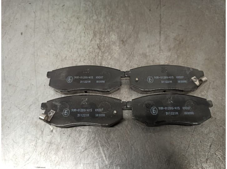 Recambio de pastillas de freno para mitsubishi space wagon (d0_v/w) 1.8 4wd (d05v, d05w) referencia OEM IAM ADG042104 90R012804
