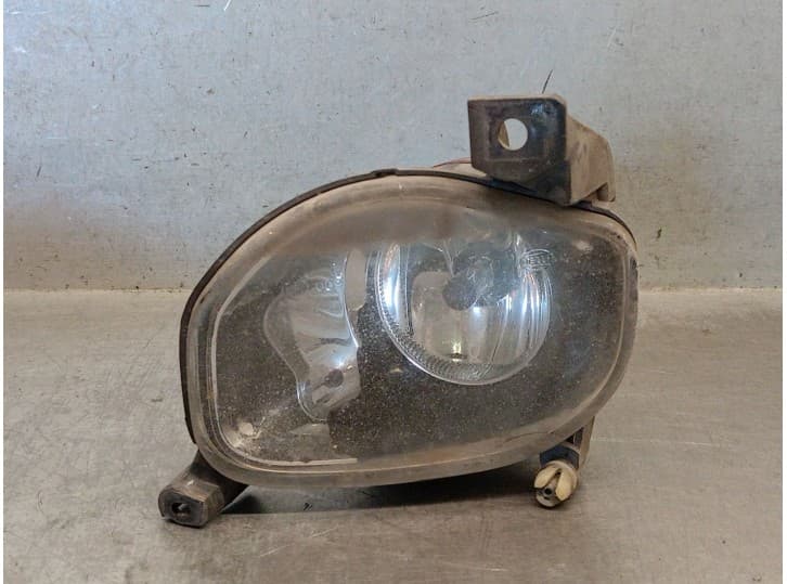 Recambio de faro antiniebla izquierdo para toyota avensis (_t25_) 2.2 d-4d (adt251_) referencia OEM IAM 8122005060 8122005060 1N