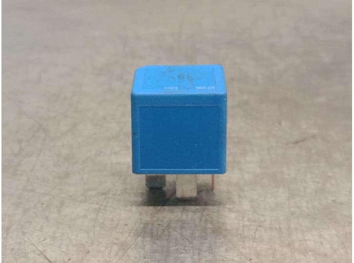 Recambio de rele para dacia spring ev (b6m1) referencia OEM IAM 8200900821