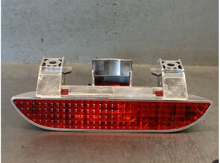 Recambio de luz central de freno para dacia spring ev (b6m1) referencia OEM IAM 265901661R 265901661R