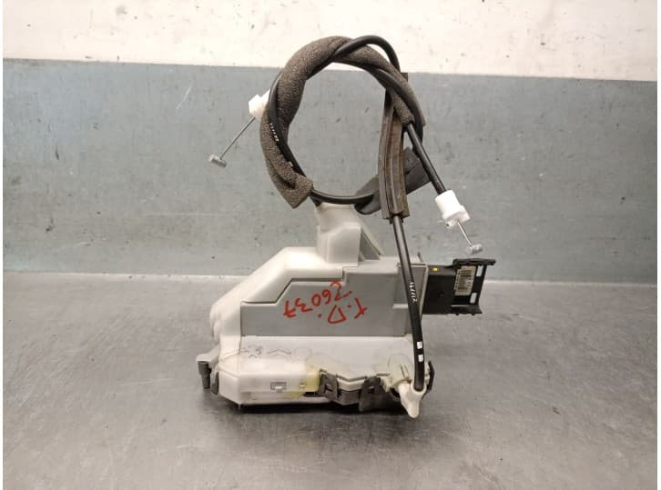 Recambio de cerradura puerta trasera derecha para citroën c5 iii break (rw_) 2.0 hdi 165 referencia OEM IAM 9138AG 9138AG