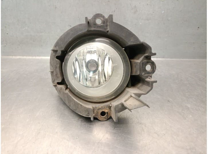 Recambio de faro antiniebla derecho para toyota avensis sedán (_t27_) 2.0 d-4d (adt270_) referencia OEM IAM 812100D042 812100D04