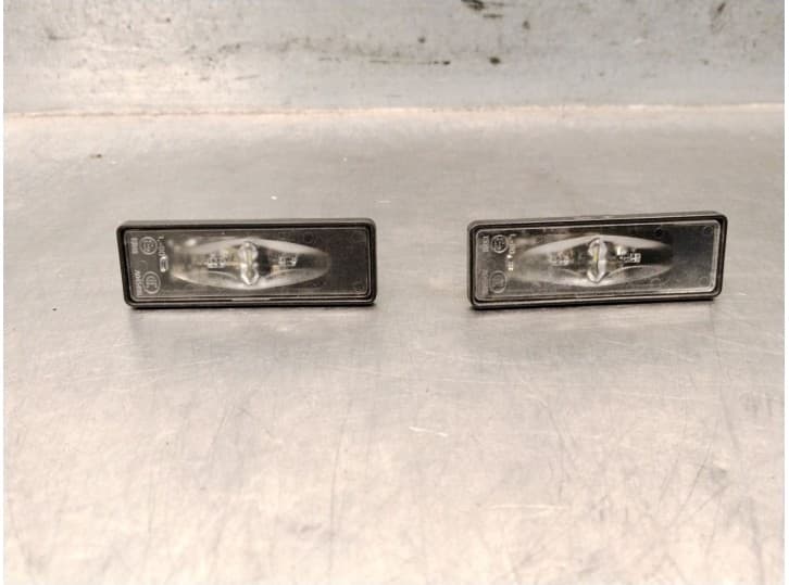 Recambio de piloto matricula para peugeot 308 sw ii (lc_, lj_, lr_, lx_, l4_) 1.2 thp 130 referencia OEM IAM 6340G3 6340G3