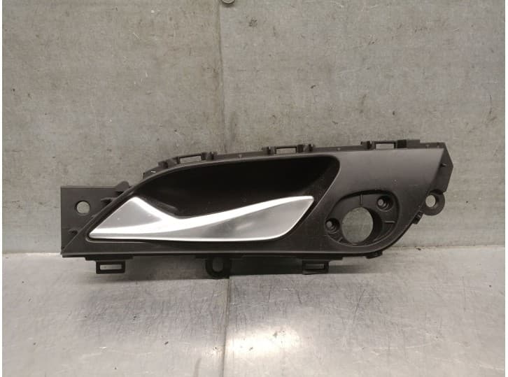Recambio de maneta interior delantera izquierda para hyundai i40 i (vf) 1.7 crdi referencia OEM IAM 2511172800 826103Z030RY
