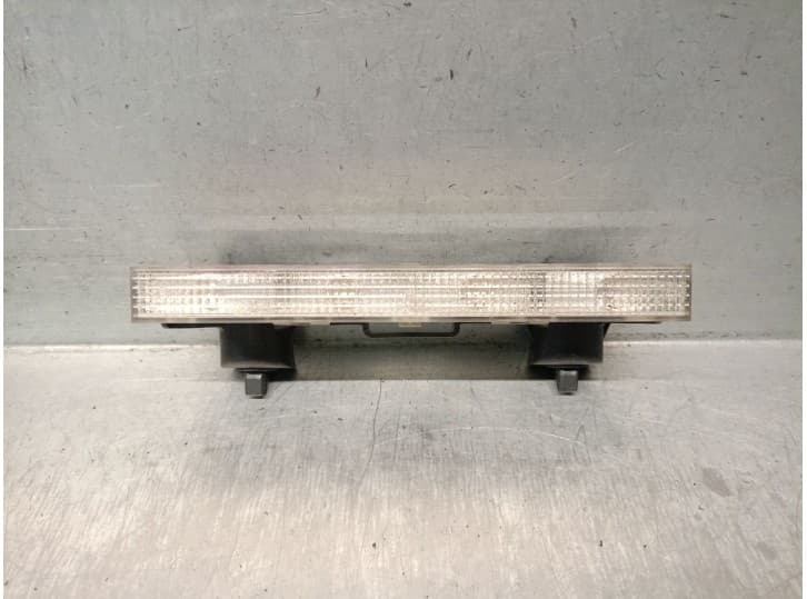 Recambio de luz central de freno para toyota urban cruiser (_p1_) 1.4 d-4d (nlp110_) referencia OEM IAM 8150552020 8150552020