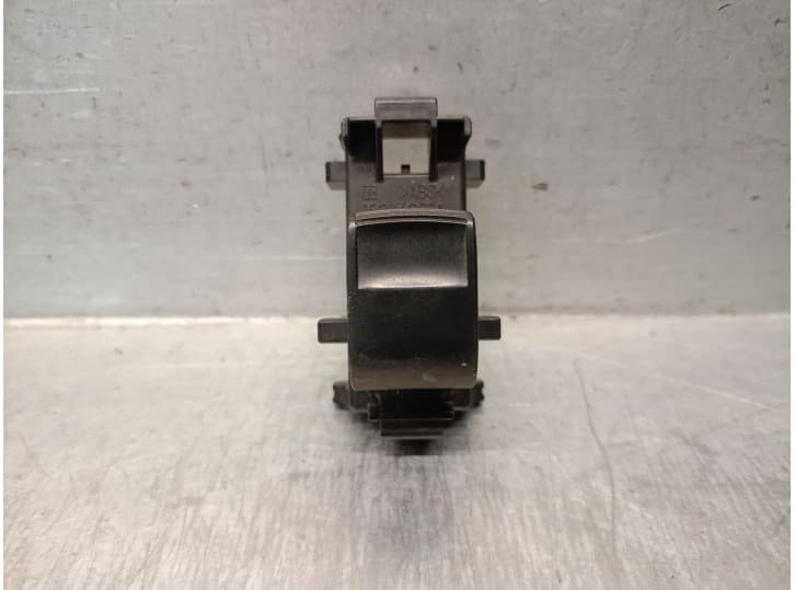 Recambio de mando elevalunas trasero izquierdo para toyota urban cruiser (_p1_) 1.4 d-4d (nlp110_) referencia OEM IAM 1928296 84