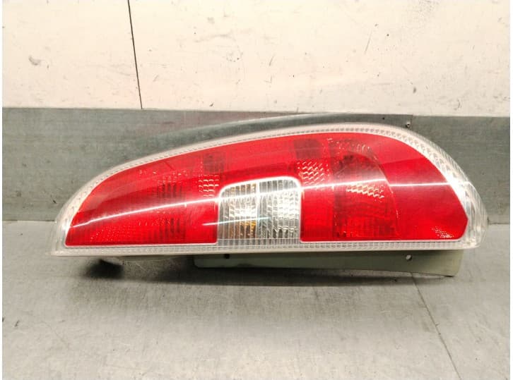 Recambio de piloto trasero derecho para skoda roomster praktik (5j) 1.4 tdi referencia OEM IAM 5J7945112 5J7945112