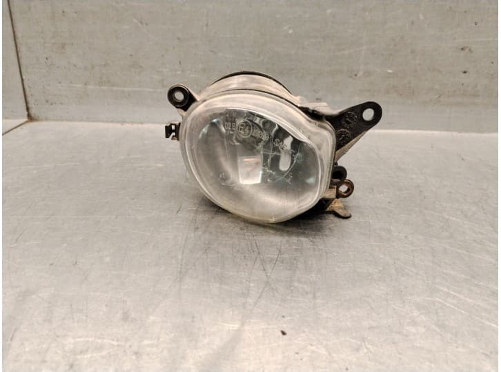 Recambio de faro antiniebla derecho para audi a4 b5 avant (8d5) 1.9 tdi referencia OEM IAM 8D0941700B 8D0941700B