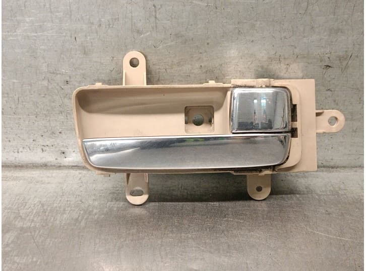 Recambio de maneta interior trasera derecha para nissan maxima (ba4) 3.5 referencia OEM IAM 80670ZA300 80670ZA300