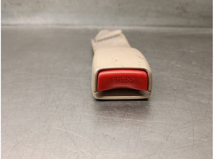 Recambio de enganche cinturon trasero izquierdo para nissan maxima (ba4) 3.5 referencia OEM IAM 88842ZA080 88842ZA080