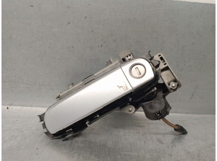 Recambio de maneta exterior delantera izquierda para audi a4 b6 (8e2) 1.8 t referencia OEM IAM 8E1837207 8E1837207