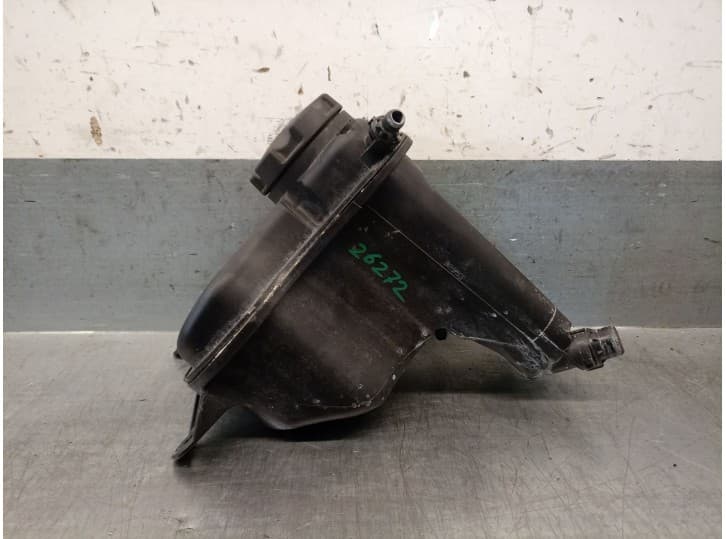 Recambio de deposito expansion para bmw 1 descapotable (e88) 118 i referencia OEM IAM 17137567462 17137640514